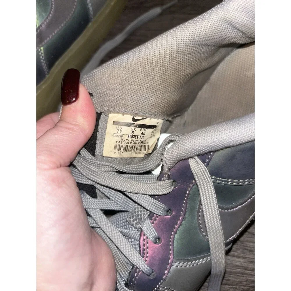 Nike Air Force 1 LV8 GS 'Iridescent Low Top Sneakers Youth Size 7 / Womens 8.5